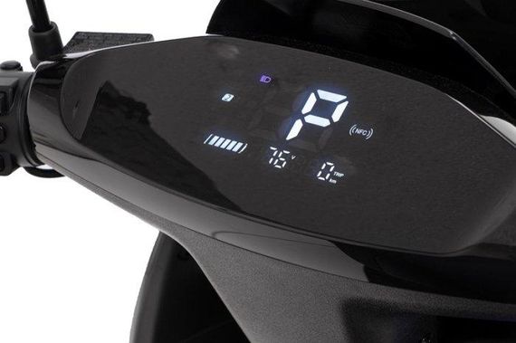 Электроскутер Crosser CR-22 2500W 72V 35Ah Graphene, до 80 км, 65 км/ч, современный городской электроскутер Сірий | Зображення 1