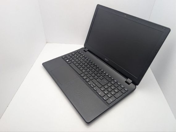 Ноутбук Acer Aspire ES1-512 / 15.6" (1366x768) TN / Intel Celeron N2840 (2 ядра по 2.16 - 2.58 GHz) / 8 GB DDR3 / 500 GB HDD / Intel HD Graphics / WebCam б/в | Зображення 6