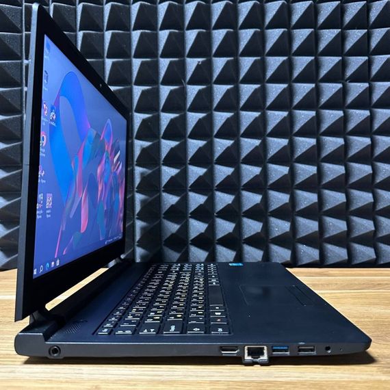 Ноутбук Б-клас Lenovo IdeaPad 100-15IBY / 15.6" (1366x768) TN / Intel Pentium N3540 (4 ядра по 2.16 - 2.66 GHz) / 8 GB DDR3 / 128 GB SSD / Intel HD Graphics / WebCam / Win 10 б/в | Зображення 4