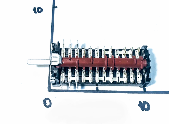 Перемикач дев'ятипозиційний ПМ 89 12 07 Gottak (Іспанія) | Зображення 1