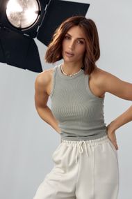 Женская майка в рубчик с рваным декором - хаки цвет, XS (есть размеры)