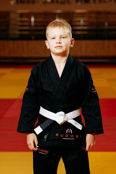 Чорне дитяче кімоно для хлопчиків, джиу-джитсу, TM BUDOGI, зріст 130 см, щільність 350 гр/м.кв. | Зображення 1