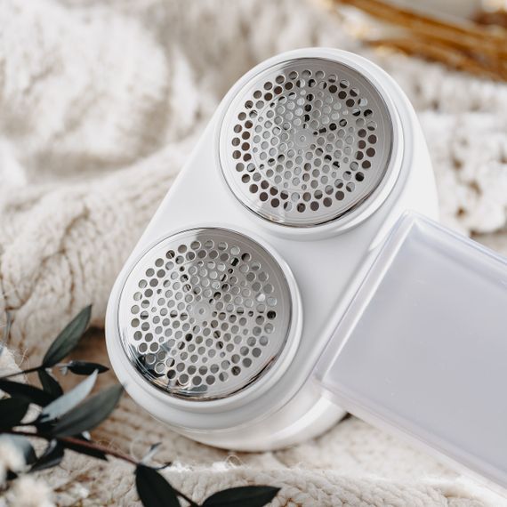 Машинка для удаления катышков Adler AD 9622 белая аккумуляторная с LCD дисплеем, двойная головка | Зображення 6