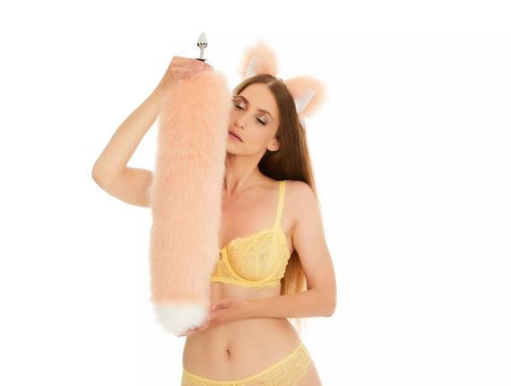 Анальний хутряний пухнастий хвіст без пробки, Персиковий з білим кінчиком, OKOVA 60 см. sexstyle | Зображення 2