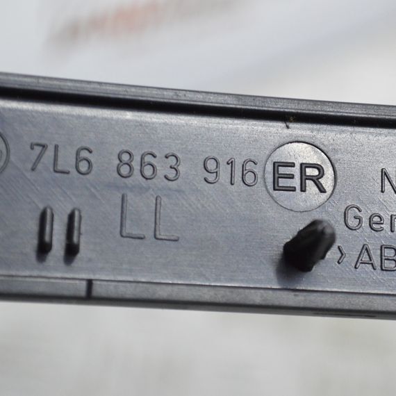 Накладка центральної консолі VW Volkswagen Touareg I рамка куліси КПП Фольксваген Туарег 7L6863916 7L6863916ER | Зображення 2