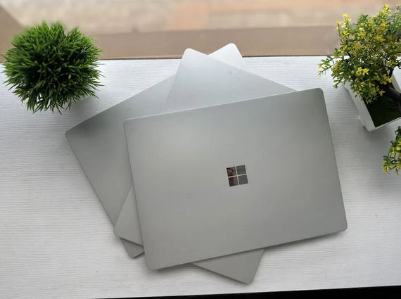 Сенсорний ультрабук Microsoft Surface Laptop 13.5 QHD 8/256 GB Б/В | Зображення 1