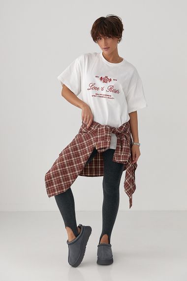 Футболка вільного фасону з вишитими написами - білий цвет, ONE SIZE (є розміри) | Зображення 2