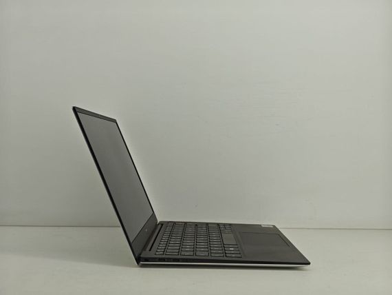 Ультрабук Dell XPS 13 7390 / 13.3" (1920x1080) IPS / Intel Core i7-10710U (6 (12) ядер по 1.1 - 4.7 GHz) / 16 GB DDR3 / 512 GB SSD / Intel UHD Graphics / WebCam б/у | Зображення 3