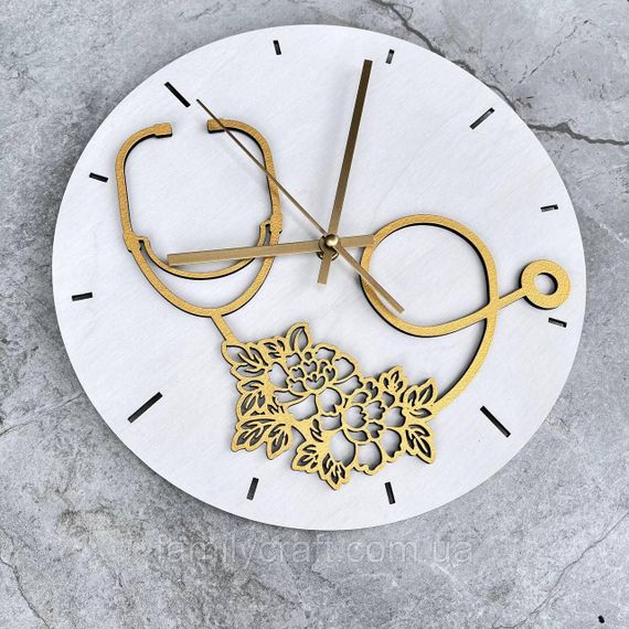 Іменний настінний годинник для лікаря з дерева Подарунок медику або медсестрі | Зображення 7