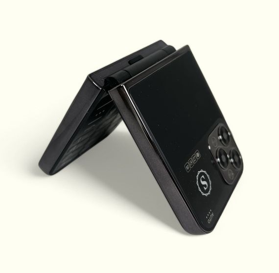 Кнопковий мобільний телефон розкладачка AIEK I15 Max на 4 сім карти Black | Зображення 5