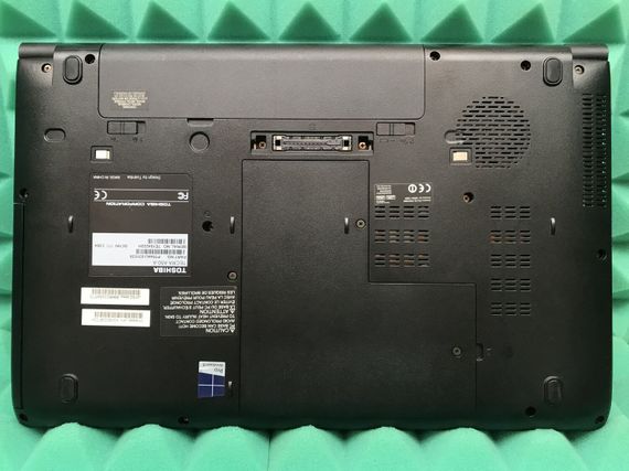 Ноутбук Toshiba Tecra A50-A / 15.6" (1366x768) TN / Intel Core i5-4200M (2 (4) ядра по 2.5-3.1 GHz) / 8 GB DDR3 / 120 GB SSD / HD Graphics 4600 / WebCam / DVD-RW / USB 3.0 / HDMI б/у | Зображення 5
