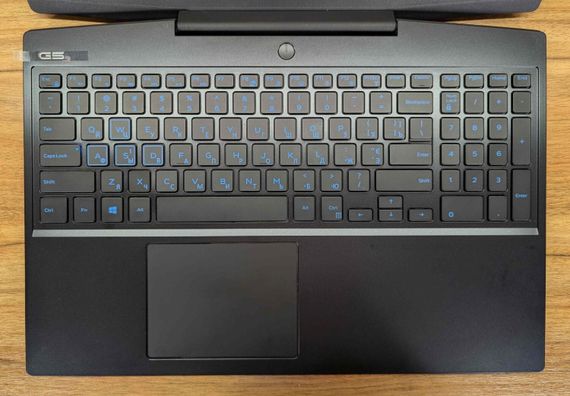 Ігровий ноутбук Dell G5 5500 / 15.6" (1920x1080) IPS / Intel Core i7-10750H (6 (12) ядер по 2.6 - 5.0 GHz) / 16 GB DDR4 / 1000 GB SSD / nVidia GeForce RTX 2070, 8 GB GDDR6, 256-bit / WebCam / Windows 10 б/в + Подарунок Бездротова миша / USB | Зображення 2