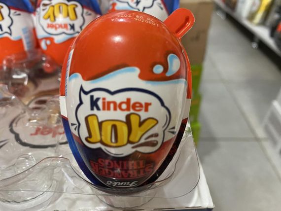 🚀🔥 Kinder Joy Strong Things 20 г – шоколадне яйце з іграшкою | Нова серія | Оригінал