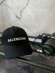Кепка Balenciaga чорна