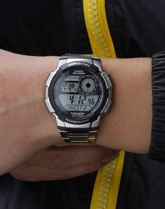 Стильні електронні годинники чоловічі наручні японські Оригінал Casio Collection AE-1000WD-1AVEF | Зображення 4