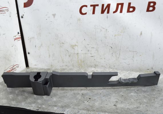 Накладка багажника права Volkswagen Golf VII 2012-2020 Права накладка багажника Фольксваген 5G9864512E