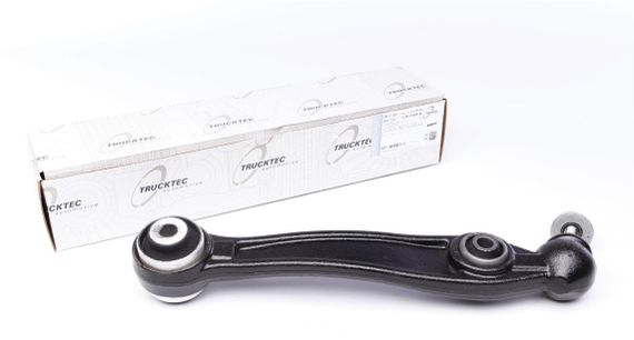 Важіль підвіски передній знизу  L BMW X5 F15 F85 13-18 08.31.207