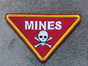 Шеврон СТОП! МИНЫ! (треугольный)