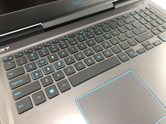 Ігровий ноутбук Dell G7 7588 / 15.6" (1920x1080) IPS / Intel Core i7-8750H (6 (12) ядер по 2.2 - 4.1 GHz) / 16 GB DDR4 / 240 GB SSD / nVidia GeForce GTX 1060, 6 GB GDDR5, 192-bit / WebCam б/в | Зображення 2