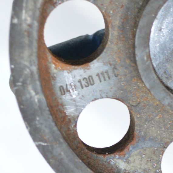 Шестерня розпредвалу 2.0 / 2.4 D / 2.5 TDI Audi 100 A6 C4 1978-1997 Шестерня ПНВТ на розпредвалі Ауді 046130111C | Зображення 2