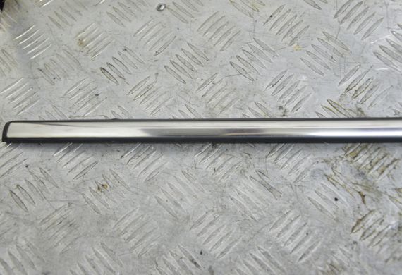 Ущільнювач скла задніх лівих дверей зовнішній Opel Zafira B 2005-2011 Опель Зафіра Б 013132103 498166255 | Зображення 1