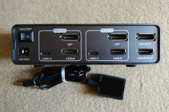 Перемикач 8K HDMI KVM 2x2 Алюмінієвий KVM-перемикач для 2 моніторів і 2 комп'ютерів. | Зображення 1