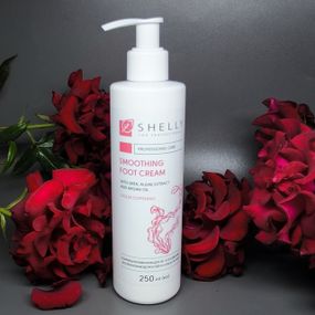 Пом'якшуючий крем для ніг з сечовиною, екстрактом водоростей і маслом аргани Shelly 250 мл