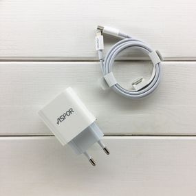 Мережевий зарядний пристрій Aspor A846PD 18W/3A + кабель Type-C to Lightning білий