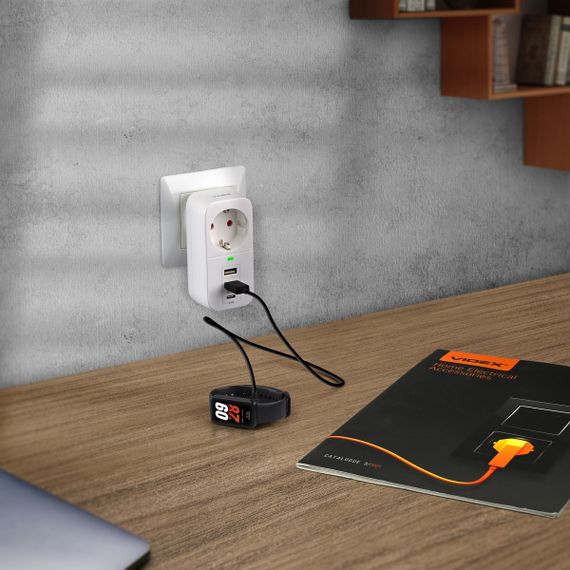 Мережевий адаптер VIDEX ONCORD з/з 1п 2.4A 2USB+USB-C White | Зображення 6