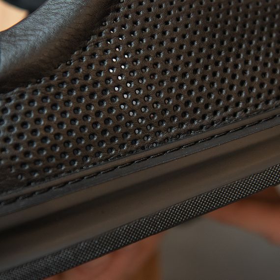 Чорні кеди з перфорацією 46 розмір - устілка 30,6 см | Зображення 2