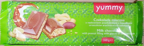 Шоколад молочный с арахисом и нугой Yummy, 260 г, Польша