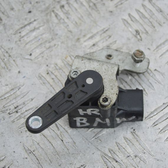 Датчик рівня положення кузова BMW датчик уровня фар передній БМВ 1093697 | Зображення 1