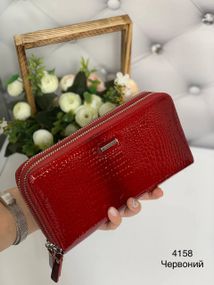 Кошелек женский большой натуральная кожа лак Красный