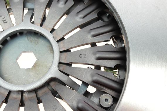 Комплект зчеплення BMW 3 F30 F80 5 F10 G30 F90 13- B47 N47 d=240mm  + вичавний  624 3726 00 | Зображення 1