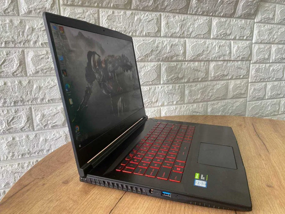 Ноутбук MSI THIN GF63 9SCXR 15.6 FHD/IPS/i5 9300H/16Gb/SSD512/GTX1650MaxQ-4Gb | Зображення 3