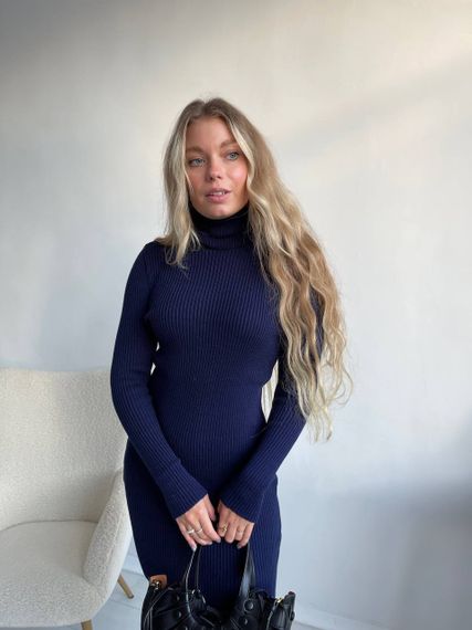 Женское вязаное платье-гольф в обтяжку теплое NO6599 размер единый 42-50 цвет темно-синий