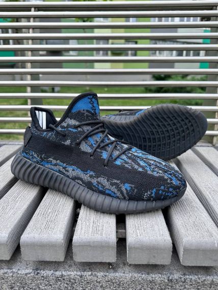 Кросівки Adidas Yeesy Boost 350 Blue / Camo | Зображення 1