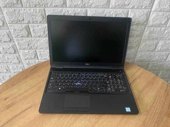 Ноутбук Dell Precision 3520 15.6"HD/i7 7820HQ/8Gb/SSD180M2/QuadroM620-2Gb | Зображення 3