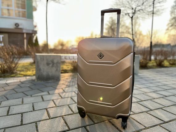 Валіза дорожня пластикова на колесах Bonro 2019 середня міцний корпус шампань 10500508 | Зображення 2