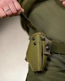 Кобура тактична поясна для зброї універсальний чохол для пістолета на ремінь тактичне спорядження олива