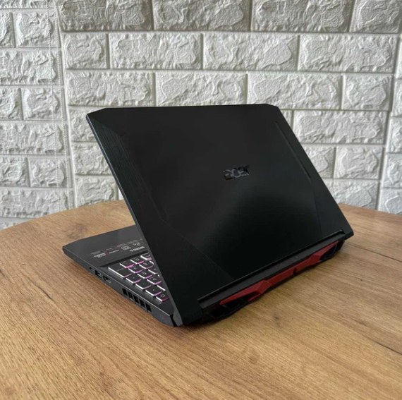 Ноутбук Acer Nitro 5  15,6" 144Hz i7 9850H 32Gb SSD 512Gb RTX 2060 Б/В | Зображення 2
