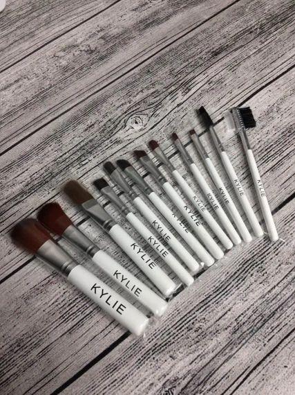 Набор кистей для макияжа KYLIE 12 штук | Зображення 5
