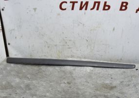 Молдинг передніх правих дверей Peugeot 207 2006-2012 Накладка дверей передня права Пежо 207 9680147877
