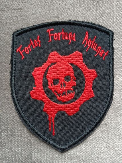 Шеврон череп