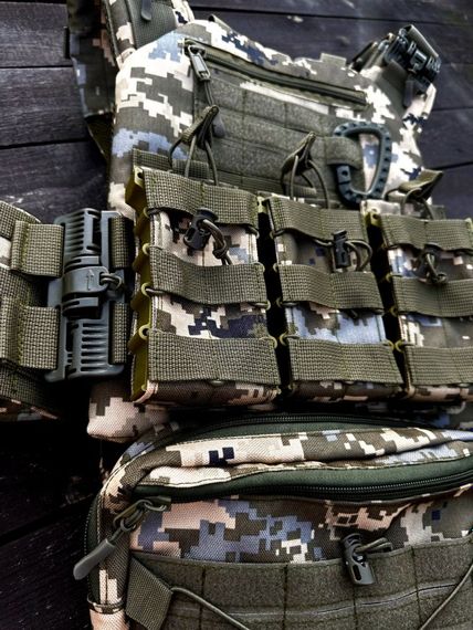 Плитоноска швидкого скидання з боковими карманами + 3 підсумків та напашник піксель | Зображення 4