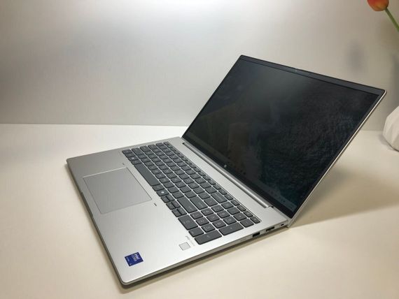 Ультрабук HP ProBook 460 G11 / 16" (1920x1200) IPS / Intel Core Ultra 5 125U (12 (14) ядер по 1.3 - 4.3 GHz) / 16 GB DDR5 / 500 GB SSD / Intel Graphics / WebCam б/в | Зображення 1