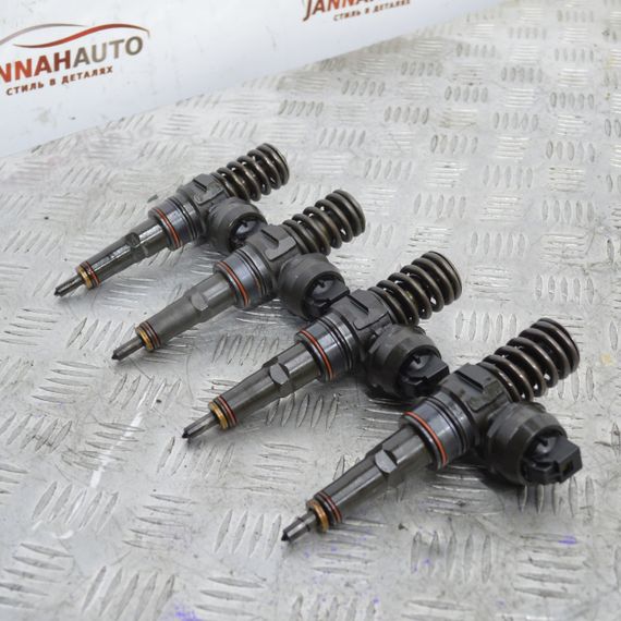 Насос форсунка 1.9 TDI Seat Alhambra Cordoba Ibiza Toledo Сеат Альхамбра Кордоба Ібіца 038130073AR 0414720214 | Зображення 1