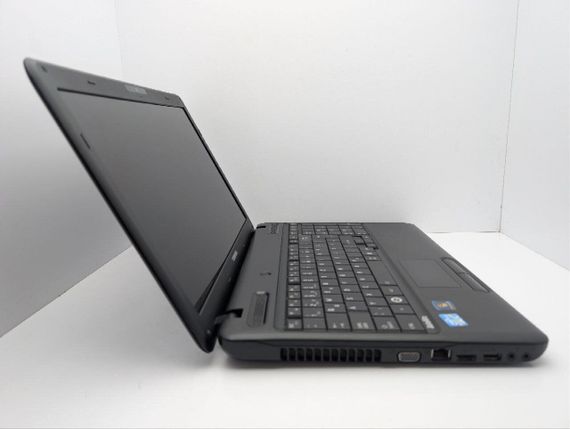 Ноутбук Б-класс Toshiba Satellite C660 / 15.6" (1366x768) TN / Intel Core i5-2430M (2 (4) ядра по 2.4 - 3.0 GHz) / 6 GB DDR3 / 500 GB HDD / nVidia GeForce GT 520M, 1 GB GDDR3, 64-bit / WebCam / DVD-ROM б/у | Зображення 3