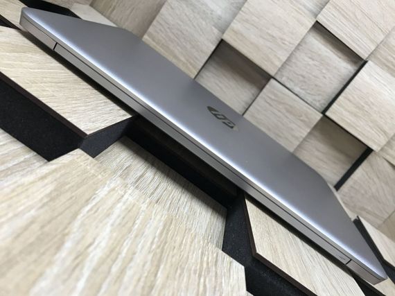Ноутбук Б-класс HP EliteBook Folio 1040 G3 / 14" (2560x1440) IPS / Intel Core i5-6300U (2 (4) ядра по 2.4 - 3.0 GHz) / 16 GB DDR4 / 256 GB SSD / Intel HD Graphics 520 / WebCam / Windows 10 б/у | Зображення 6
