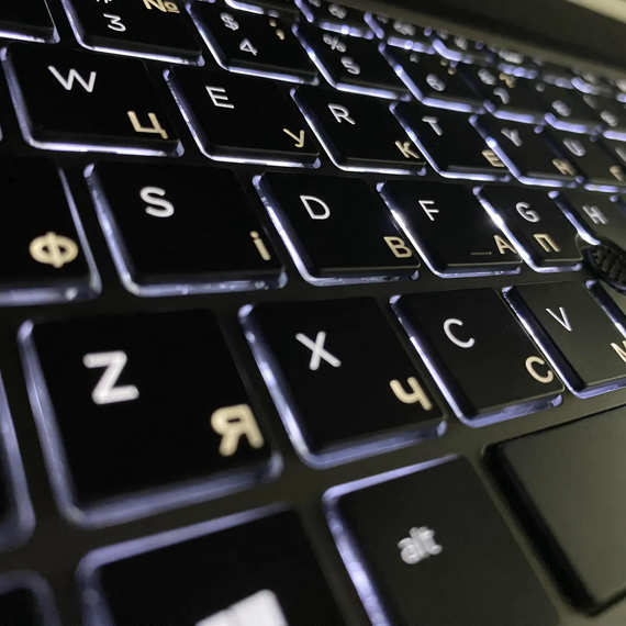 Мобільна робоча станція Б-клас HP zBook 17 G6 / 17.3" (1920x1080) IPS / Intel Core i7-9750H (6 (12) ядер по 2.6 - 4.5 GHz) / 16 GB DDR4 / 512 GB SSD / nVidia Quadro T1000, 4 GB GDDR5, 128-bit / WebCam / TouchID б/в + Подарунок Бездротова миша / USB | Зображення 5